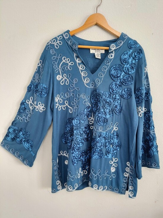 Lauren Michelle Tops - Lauren Michelle Floral Ribbon Rosette Embroidered Blue Tunic Top 1X